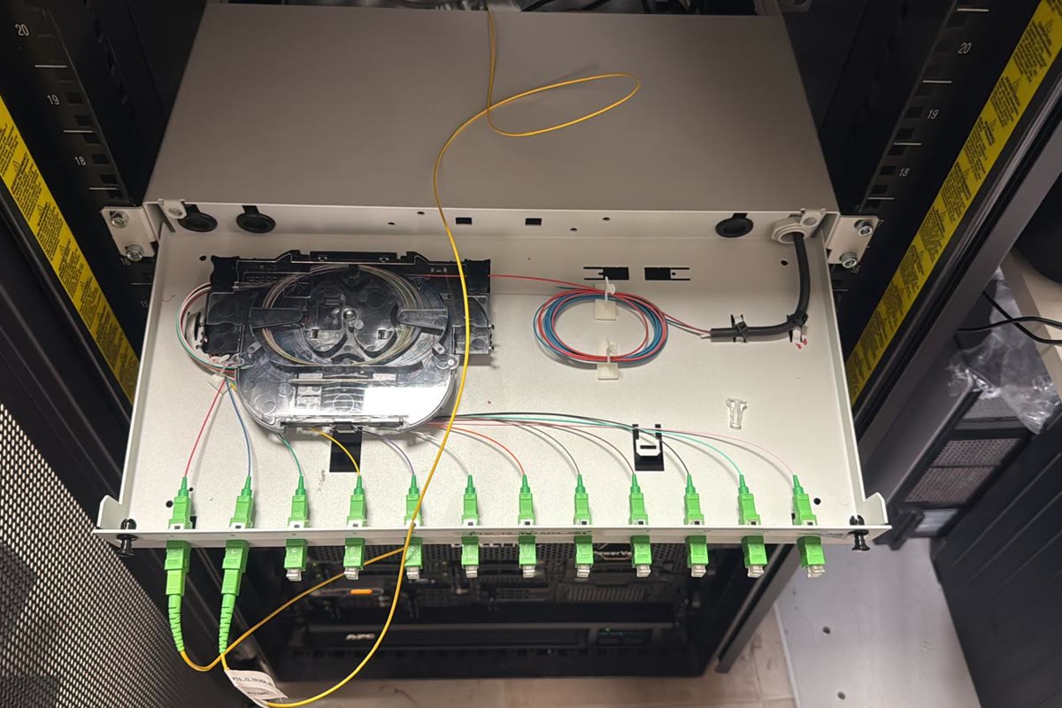 FTTO vs FTTH : quelle fibre pour votre entreprise ?